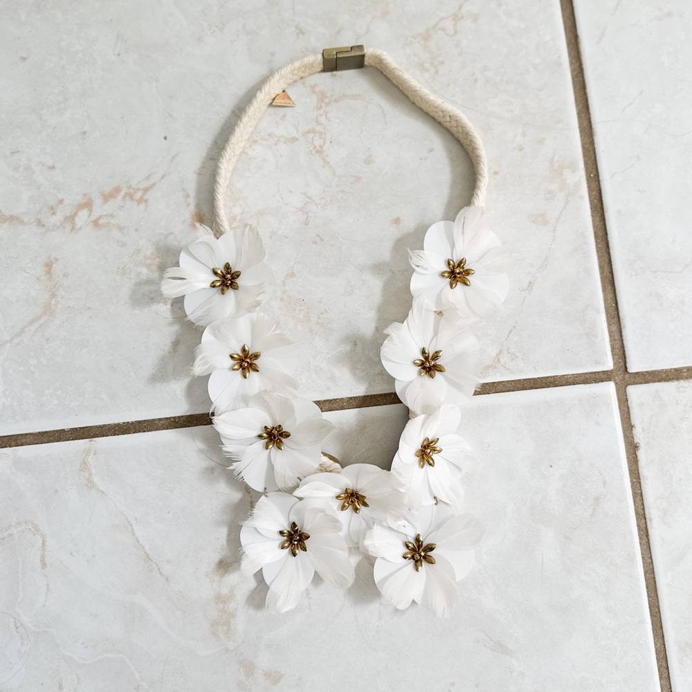 Anthropologie “Serefina” Woven Flower Necklace